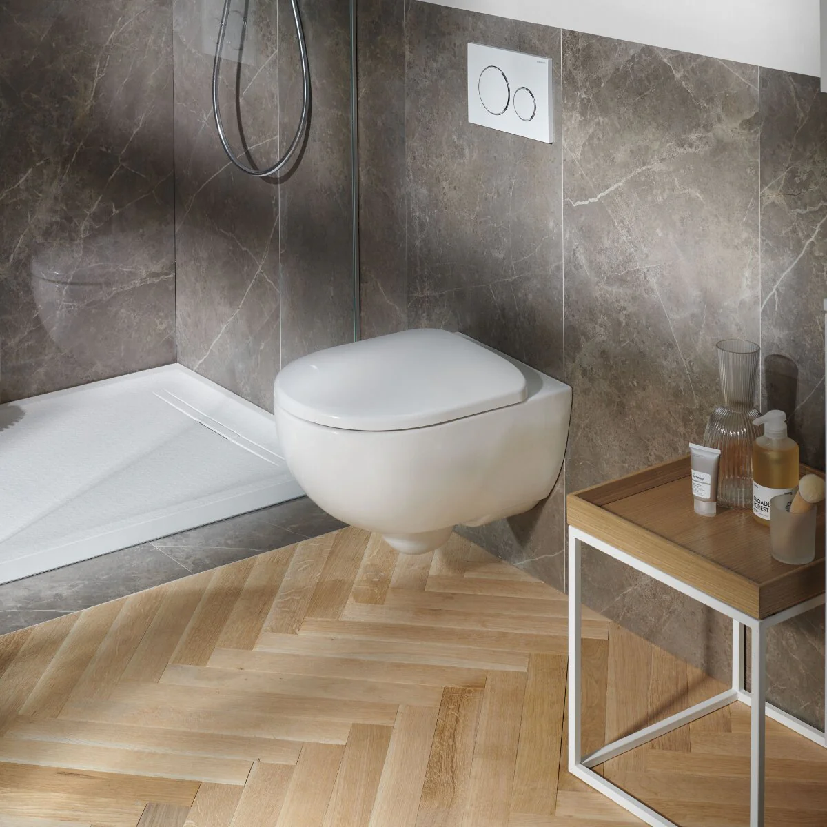 Geberit Selnova Premium wall-hung toilet with seat - Image 2